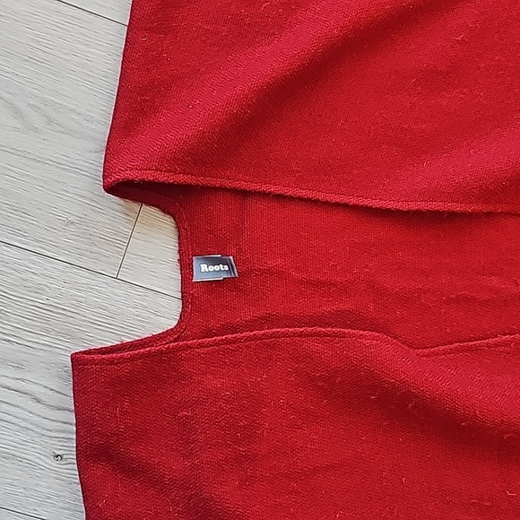 Roots Cape Poncho Wrap - Picture 7 of 14